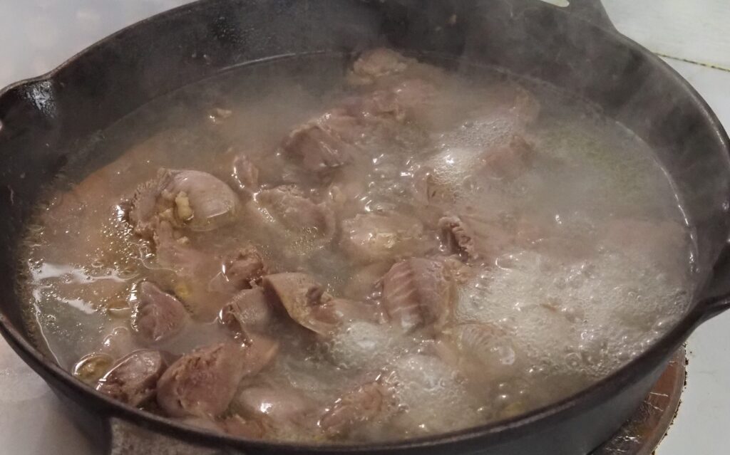 boiling the chicken gizzard.